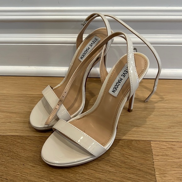Steve Madden Wafer Patent Heels - Picture 1 of 2